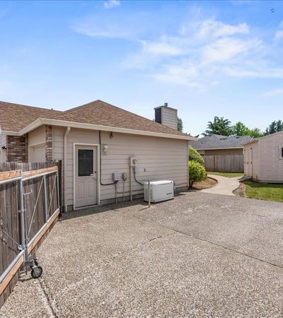 12402 Cominger Dr, Oregon City, OR