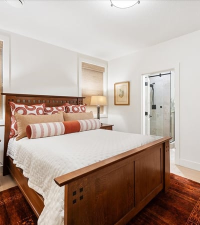 525 SE Marion St, Unit #2, Portland, OR