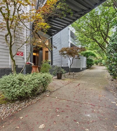 525 SE Marion St, Unit #2, Portland, OR
