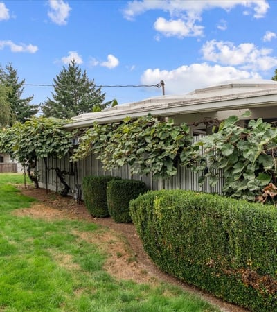 10860 NE Oregon Street, Portland, OR
