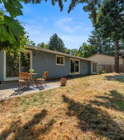 12025 SW Springwood Dr, Tigard, OR