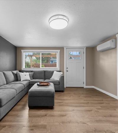 16366 Front Ave, Oregon City, OR