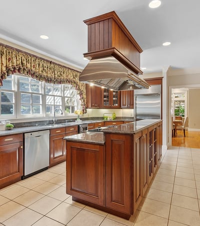 20 Hillery Road, Leominster, MA