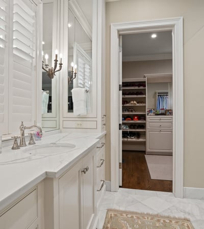 HIS Bathroom