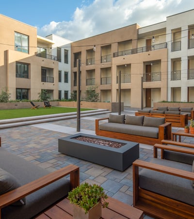 Courtyard with Fire Place and Seatings