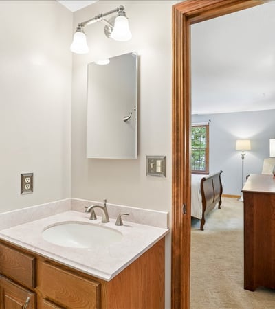 4 Lawson Farm Road, Londonderry, NH