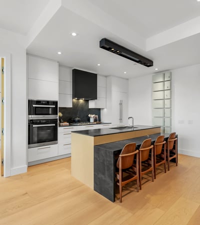 1 strathgowan avenue, Suite 710, Toronto, ON
