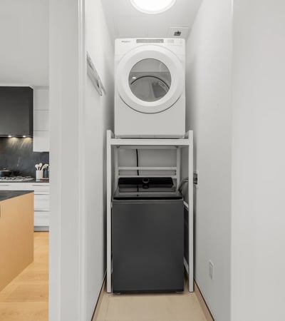 1 strathgowan avenue, Suite 710, Toronto, ON