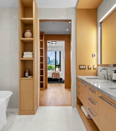 1 strathgowan avenue, Suite 710, Toronto, ON