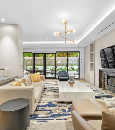 1 strathgowan avenue, Suite 710, Toronto, ON