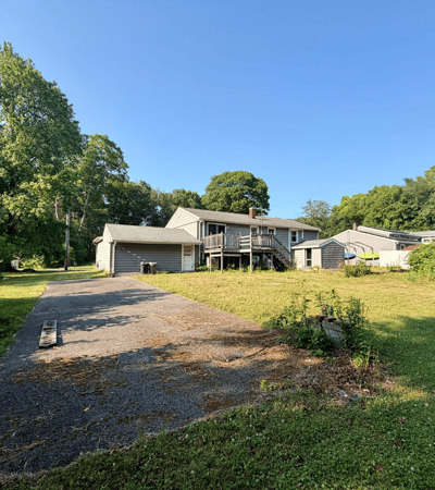 7 Keith Dr, Westport, MA