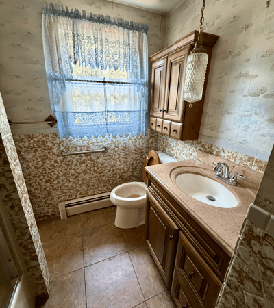7 Keith Dr, Westport, MA