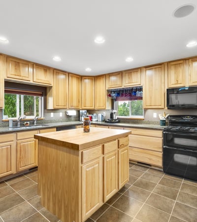 7925 Green Meadow Dr, Helena, MT