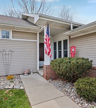 7151 Steeplechase Way, 41, Lansing, MI