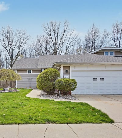 7151 Steeplechase Way, 41, Lansing, MI