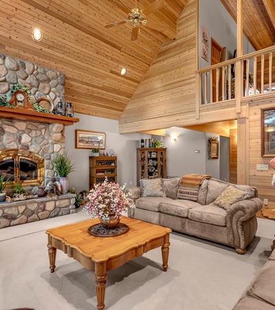 17325 Nicklaus Court, Weed, CA
