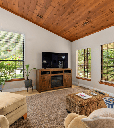 2364 La Madre Court, Redding, CA