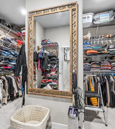 LOOK HOW HUGE THIS CLOSET IS.
Primary Suite with attached 5 piece bath and walk in closet.