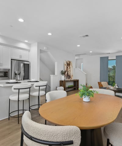 250 Novel, Irvine, CA