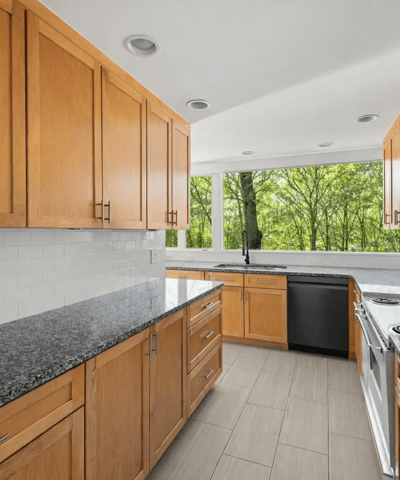 17 Richmond Hill Road, Weston, CT