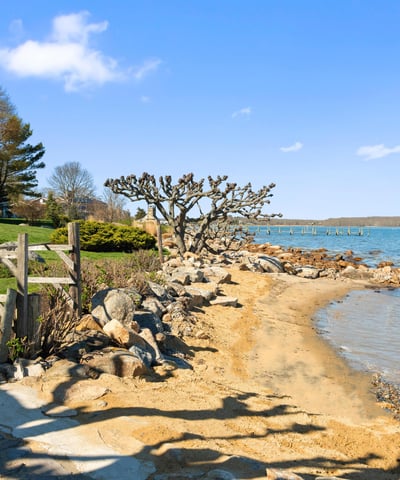 39 Chippechaug Trail, Mystic, CT
