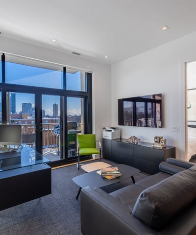 1 Strathgowan Ave suite 710, Toronto, ON