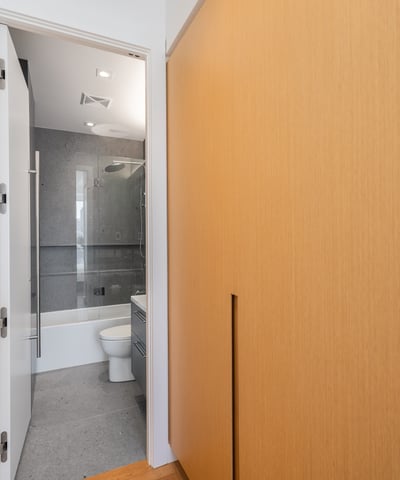 1 Strathgowan Ave suite 710, Toronto, ON