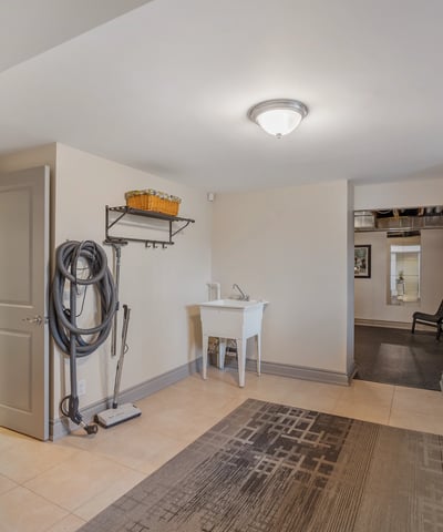 31 Ashwood Crescent, Toronto, ON