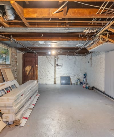 54 Wellington St, Lindsay, ON