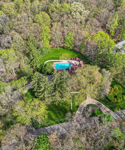 609 Lincoln Road, Bradford Woods, PA