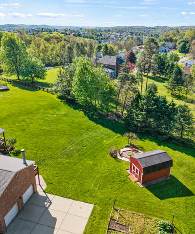 4216 Clendenning Road, Gibsonia, PA
