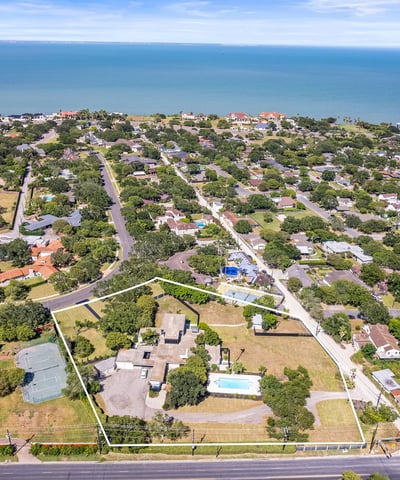 35 Hewit Dr, Corpus Christi, TX