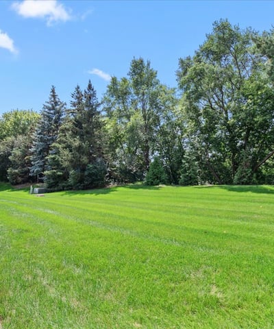 1222 Hidden Fields Dr, West Bend, WI