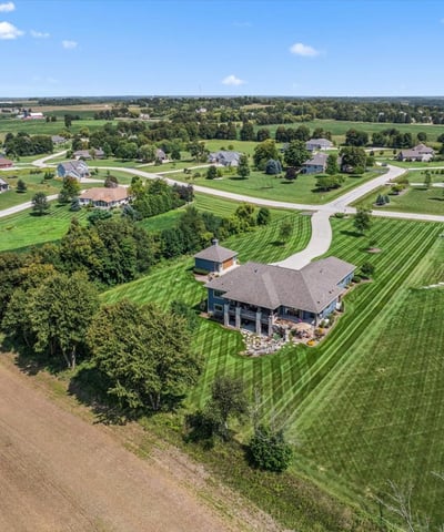 2177 Elsies Dr, Richfield, WI