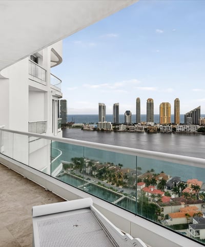 7000 Island Blvd PH-02, Aventura, FL