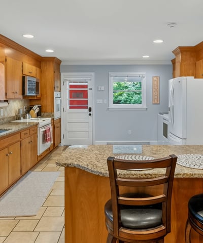 42 Venable Dr, Kilmarnock, VA