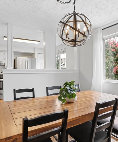 6033 Hydrangea Dr, Alexandria, VA