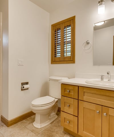 9025 NW Ash St., Portland, OR