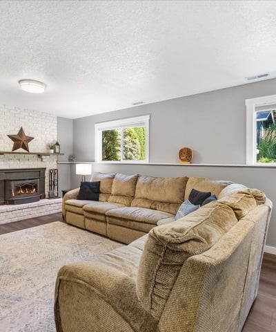 6990 SW Heath Pl, Beaverton, OR