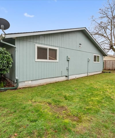220/222 SE 3rd Ave, Canby, OR