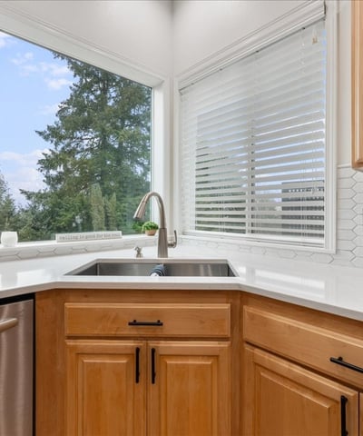 15605 SW Snowy Owl Ln, Beaverton, OR