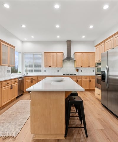 15605 SW Snowy Owl Ln, Beaverton, OR