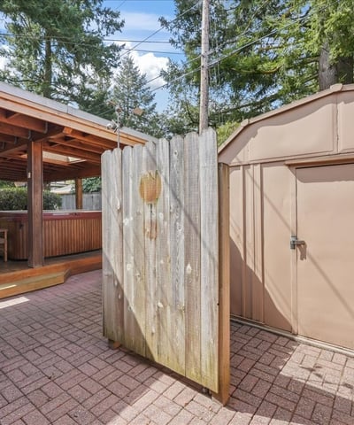 14650 NE Russell Court, Portland, OR