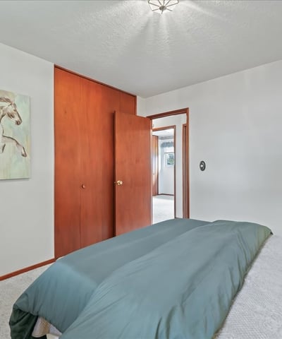 14650 NE Russell Court, Portland, OR