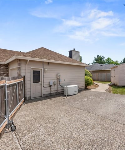 12402 Cominger Dr, Oregon City, OR