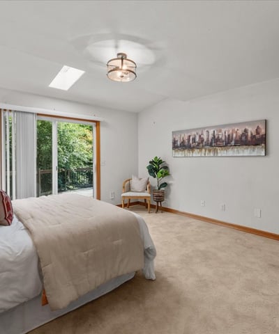 9150 SW Salmon St, Portland, OR