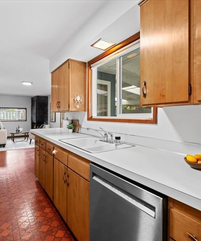 10860 NE Oregon Street, Portland, OR