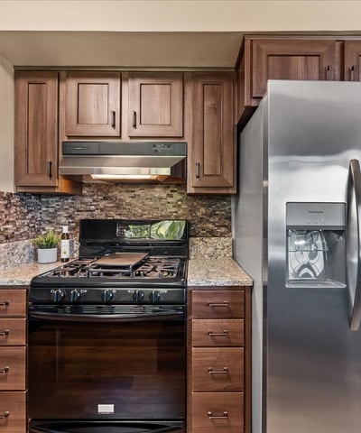 10100 SE Walnut Drive, Happy Valley, OR