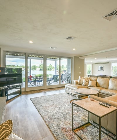 15 Bates Grove Rd, Webster, MA