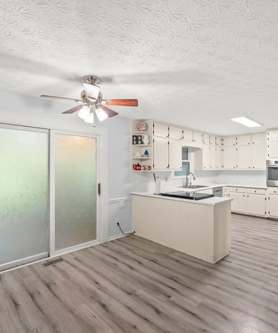 3824 Shawnee Run SW, Lilburn, GA